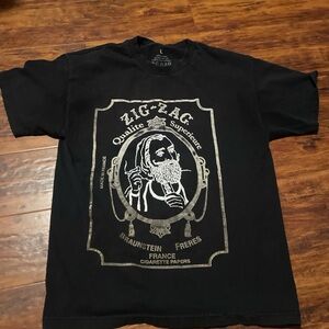 Black Zig Zag tshirt medium